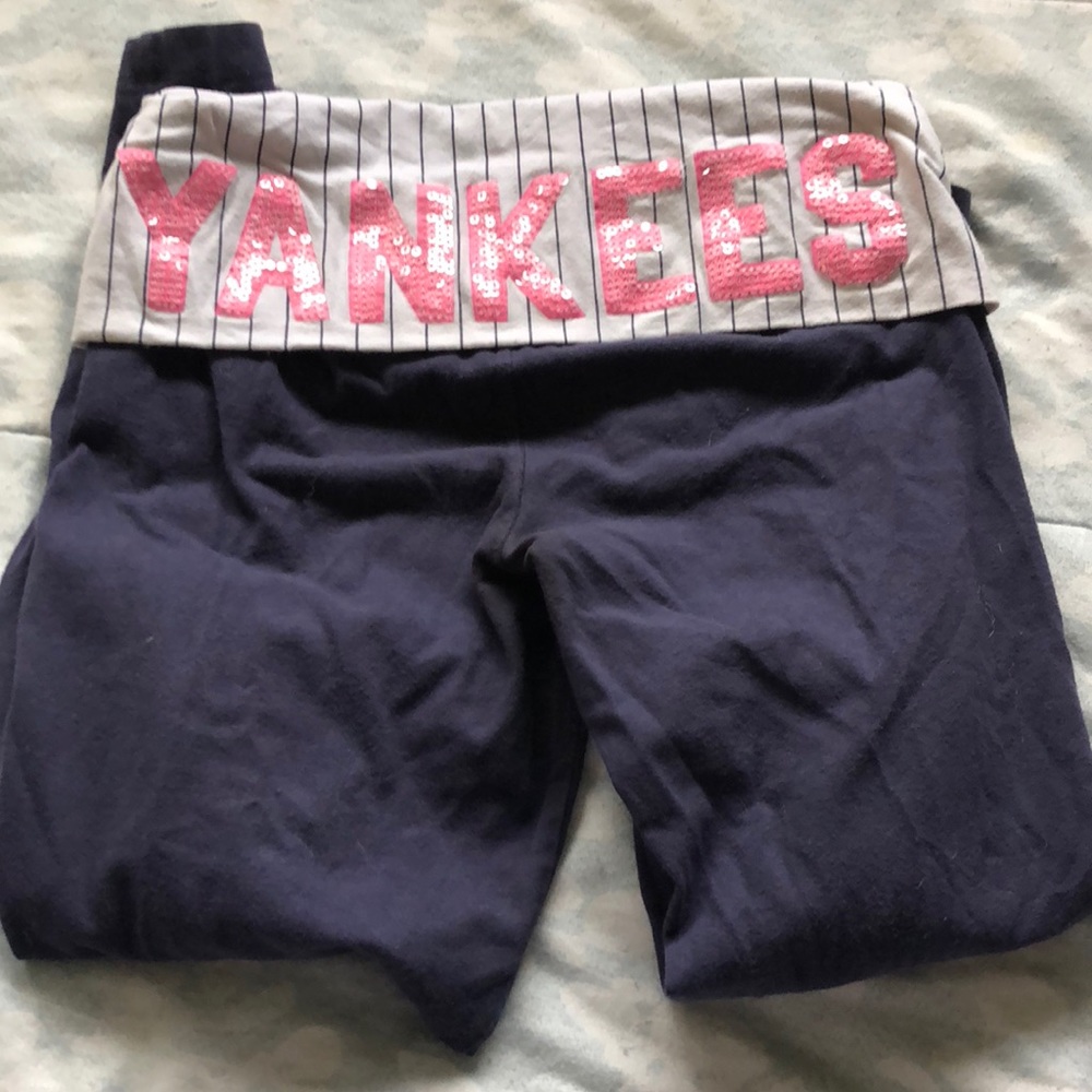 Victoria’s Secret Yankees yoga pants!